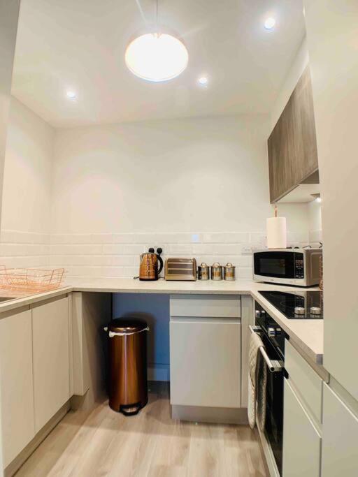 Lovely Central Bournemouth Flat 10 Minute To Beach Διαμέρισμα Εξωτερικό φωτογραφία