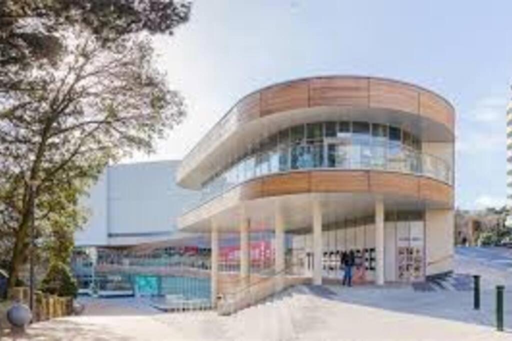 Lovely Central Bournemouth Flat 10 Minute To Beach Διαμέρισμα Εξωτερικό φωτογραφία